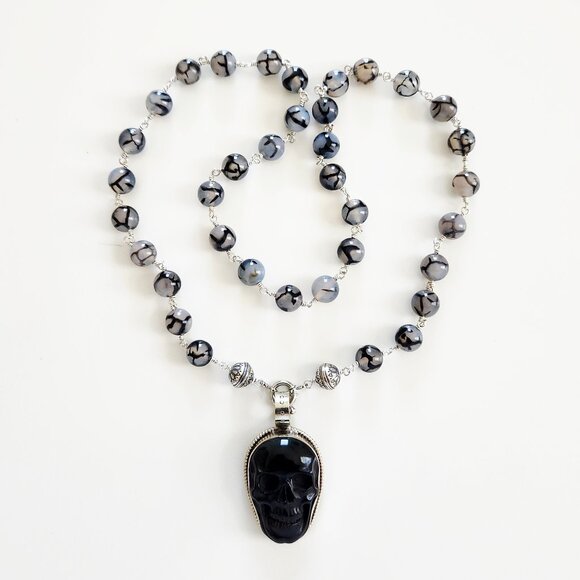 BLACK WHITE DRAGON VEIN AGATE W/ SKULL PENDANT--27" - Picture 4 of 4
